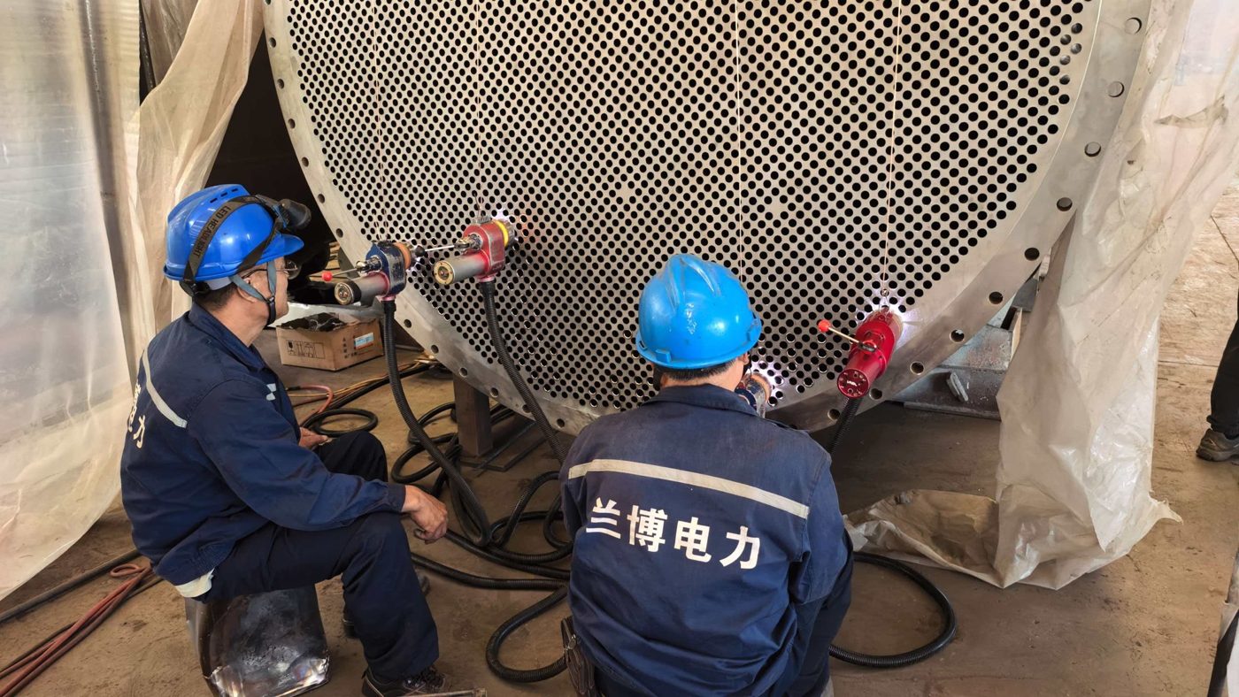 沈阳东管钛管换热器管口胀削焊施工